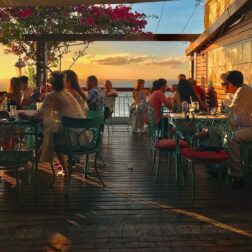 <strong>5 restaurantes românticos em Salvador </strong> <strong>5 restaurantes românticos em Salvador </strong>