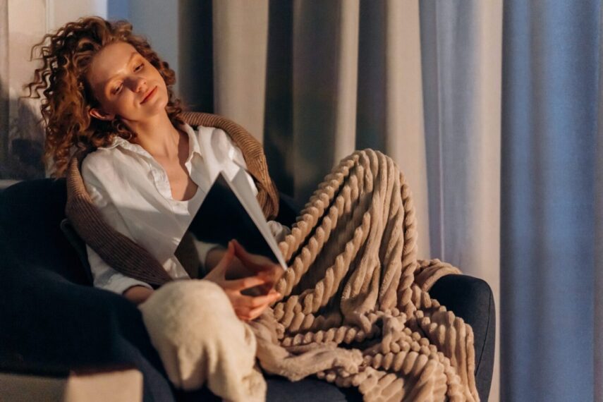 8 livros para inspirar você mulher a viajar sozinha